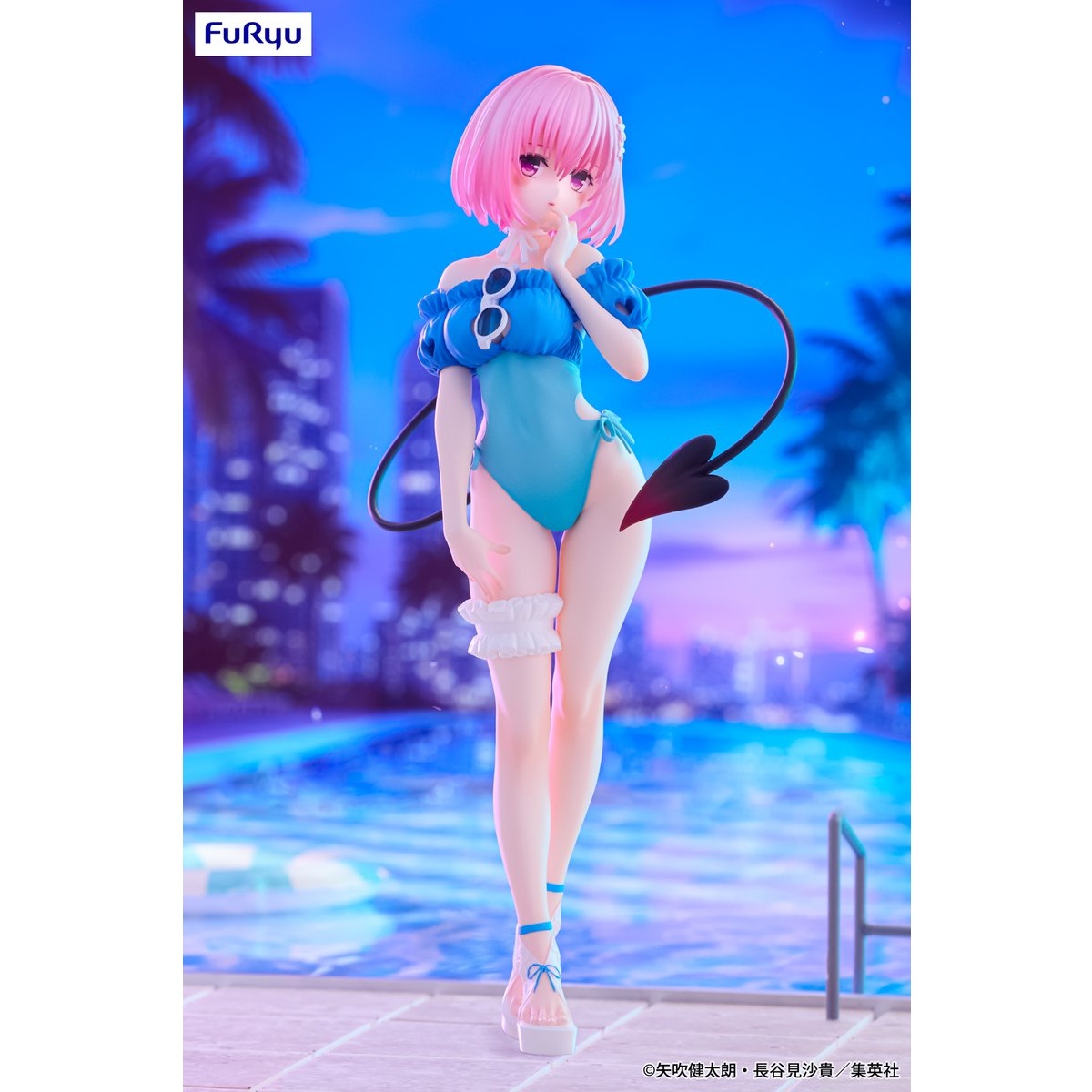 モモの水着プライズフィギュア