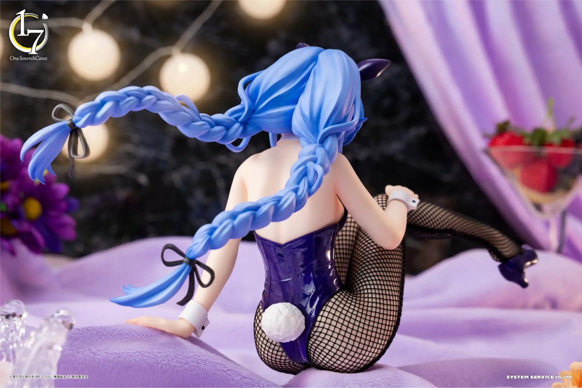 ロキシーバニーフィギュアの画像