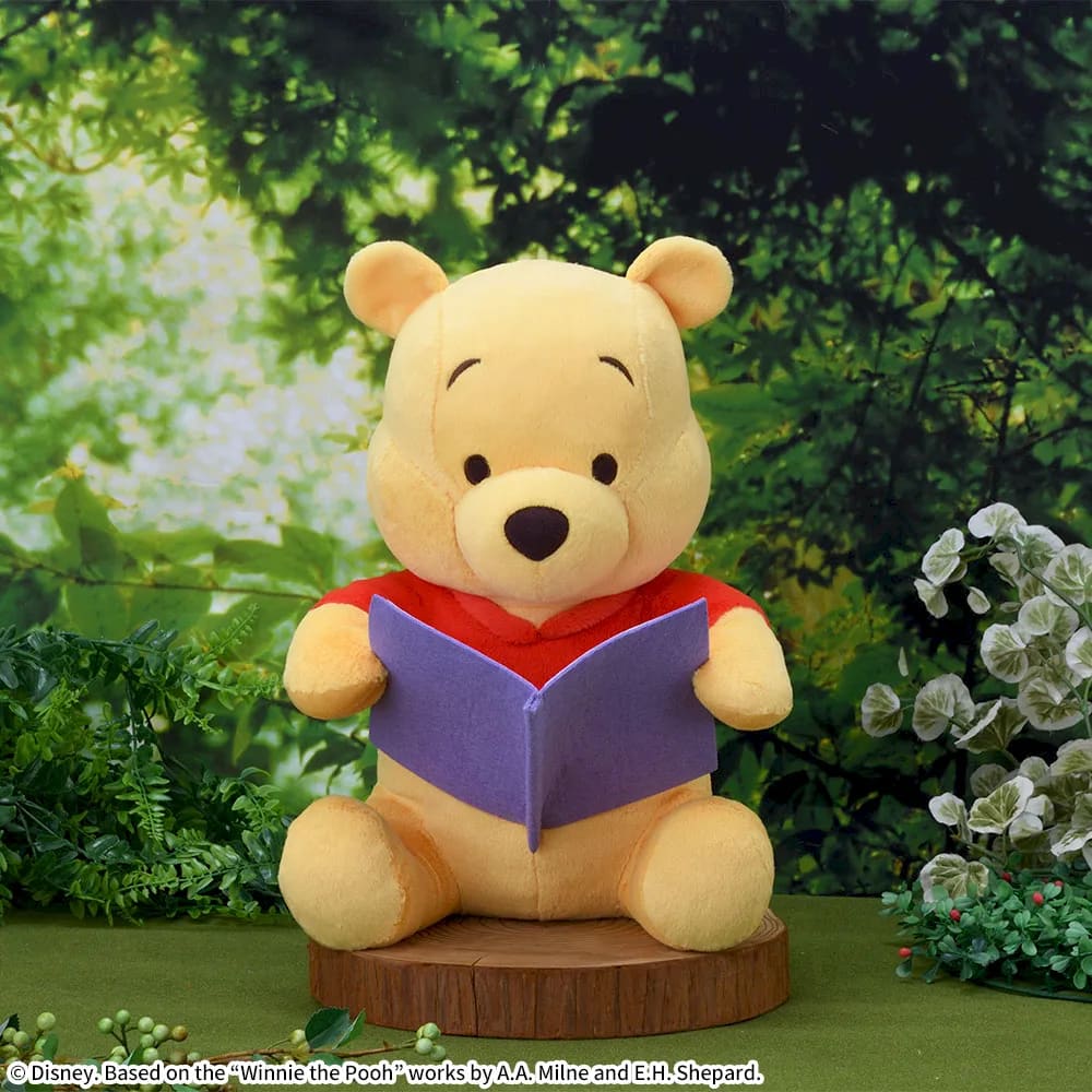 くまのプーさん LLぬいぐるみ 読書Ver.のプライズ画像